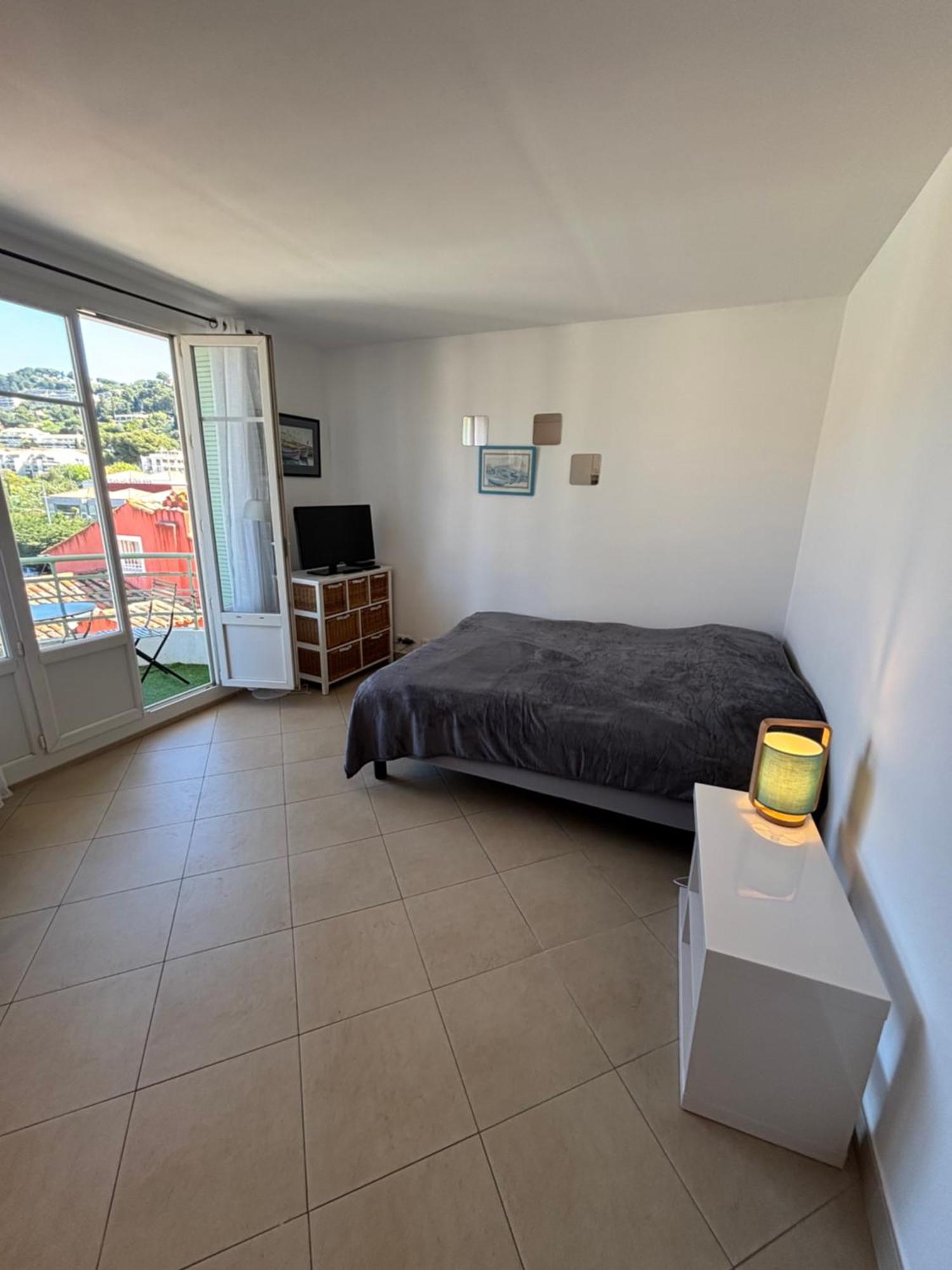 Centre Du Village Apartment
